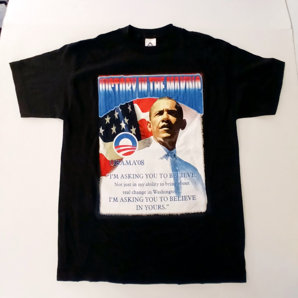 Vintage Barack Obama 2008 Graphic Print Campaign Shirt Size Medium.
